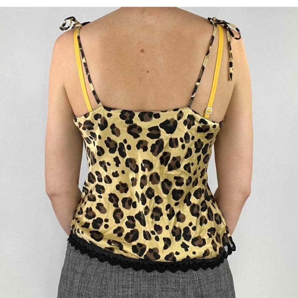 Silkscreen sleepwear set Women's
100% Silk Size large - Picture 4 of 13